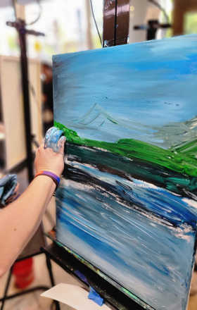 Em Oradei · AB2304-1-6 · Round 1 Easel 6