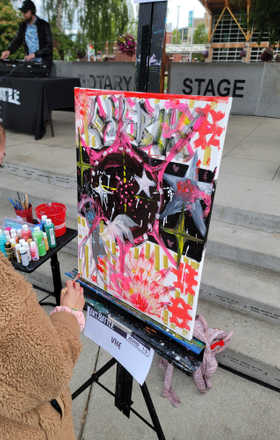 Vhe · AB2482-1-5 · Round 1 Easel 5